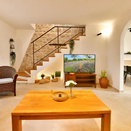 Ferienhaus My Casa Vento - Spacious House With Garden, Bbq And Parking